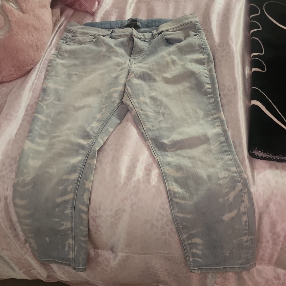 Women's Light Blue Jeans